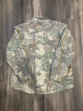 Load image into Gallery viewer, 1990’s Rattlers Brand Realtree Camo Chamois Shirt (XL)