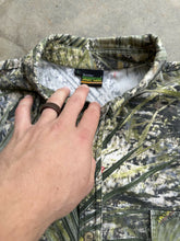 Load image into Gallery viewer, Vintage Chad Hatton’s Swampy Camo Button-Up(L)