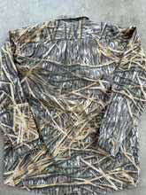 Load image into Gallery viewer, Vintage Mossy Oak Shadowgrass Chamois Button Up (M/L)