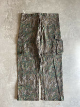 Load image into Gallery viewer, Vintage Mossy Oak Greenleaf Camo Pants (XL)