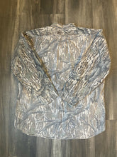 Load image into Gallery viewer, 1990’s Mossy Oak Treestand Camo Chamois Shirt (L)