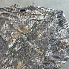 Load image into Gallery viewer, Vintage Mossy Oak Shadow Branch Camo Long Sleeve Shirt (M)
