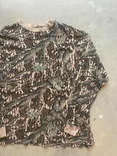 Load image into Gallery viewer, Vintage Mossy Oak Treestand Camo Long Sleeve Shirt (3XL)