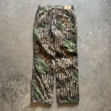 Load image into Gallery viewer, Vintage Duxbak Realtree Camo Insulated Pants (M)