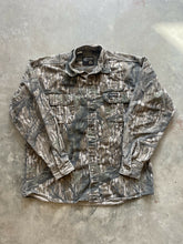Load image into Gallery viewer, Vintage Mossy Oak Treestand Camo Chamois Shirt (L)