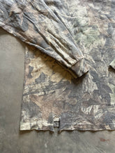 Load image into Gallery viewer, Vintage Duxbak Realtree Camo Mock Neck Shirt (M)