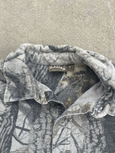 Load image into Gallery viewer, Vintage Spartan Realtree Hardwoods Camo Chamios (L)