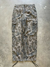 Load image into Gallery viewer, Vintage Mossy Oak Treestand Camo Pants (M/L)