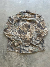 Load image into Gallery viewer, Vintage Walls Realtree Camo Button-Up Shirt (2XL)