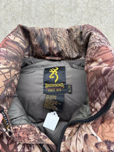 Load image into Gallery viewer, Vintage Browning MossyOak Breakup Camo Puffy Vest (XL)