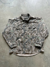 Load image into Gallery viewer, Vintage Mossy Oak Treestand Camo Chamois Shirt (2XL)