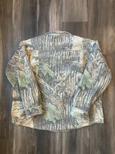 Load image into Gallery viewer, 1990’s Realtree Camo Chamois Shirt (2XL)