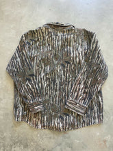 Load image into Gallery viewer, Vintage Distressed Realtree Camo Chamois Shirt (2XL)