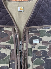 Load image into Gallery viewer, Carhartt vintage hunting vest duck camo made in the USA Union made men’s size