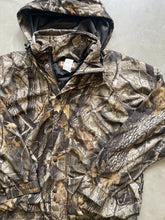 Load image into Gallery viewer, Vintage Remington Realtree Hardwoods Camo Jacket (XL)