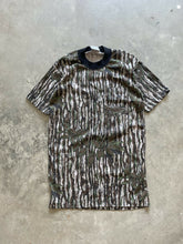 Load image into Gallery viewer, Vintage Realtree Camo T-Shirt (S)