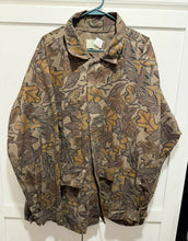 Load image into Gallery viewer, Mossy Oak Concept Forrest Floor 3 Pocket Jacket (XXL)