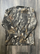Load image into Gallery viewer, Vintage Wrangler Realtree Hardwoods Camo Fleece Quarter-Zip Pullover (L)