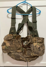 Load image into Gallery viewer, McAlister Mossy Oak Break Up Waxed Canvas Strap Vest