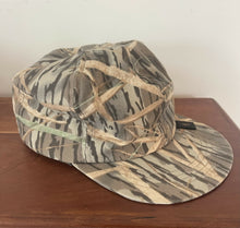 Load image into Gallery viewer, Browning Mossy Oak Shadow Grass Insulated Trapper Hat (L)