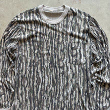 Load image into Gallery viewer, Vintage Realtree Camo Shirt (M)