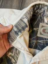 Load image into Gallery viewer, 1990’s Mossy Oak Companions Gen 1 Breakup Camo Button Up Shirt (M)