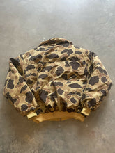Load image into Gallery viewer, Vintage Columbia Duck Camo Puffer Jacket (XL)