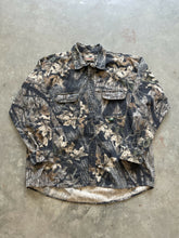 Load image into Gallery viewer, Vintage Mossy Oak Breakup Camo Chamois Shirt (XL)