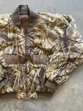 Load image into Gallery viewer, Vintage Advantage Wetlands Camo Puffer Jacket (L)