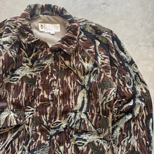 Load image into Gallery viewer, Vintage Columbia Mossy Oak Treestand Jacket (XL)