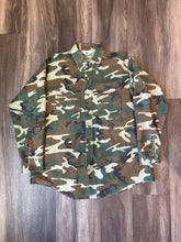 Load image into Gallery viewer, Vintage Black Duck Woodland Camo Button Up Shirt (L)