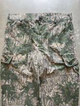 Load image into Gallery viewer, Vintage Mossy Oak Shadow Leaf Camo Pants (48x35)