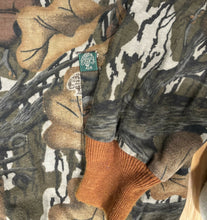 Load image into Gallery viewer, 90’s Mossy Oak Fall Foliage Jacket LARGE 🇺🇸