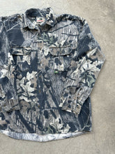 Load image into Gallery viewer, Vintage MossyOak Breakup Camo Chamios (L)