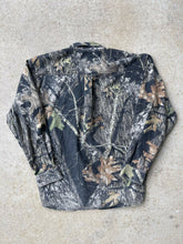 Load image into Gallery viewer, MossyOak Breakup Camo Button-Up (M)