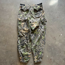 Load image into Gallery viewer, 2000’s Mossy Oak Obsession Camo Adjustable Waist Pants (M)