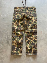 Load image into Gallery viewer, Vintage Duxbak Duck Camo Lightweight Pants (S)