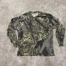 Load image into Gallery viewer, Vintage Mossy Oak Break Up Long Sleeve (XL)