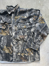 Load image into Gallery viewer, Vintage Whitewater Realtree Hardwoods Camo Button-Up (XXL)