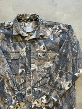 Load image into Gallery viewer, Vintage Mossy Oak Breakup Camo Chamois Shirt (XL)