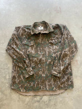 Load image into Gallery viewer, Vintage Mossy Oak Greenleaf Camo Chamois Shirt (L)