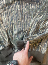 Load image into Gallery viewer, 1990’s Spartan Realtree Camo light weight BomberJacket (L)