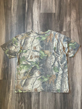 Load image into Gallery viewer, Vintage Realtree Hardwoods Camo T-Shirt (2XL)