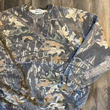 Load image into Gallery viewer, Vintage Mossy Oak Breakup Camo Cotton Crewneck (2XL)