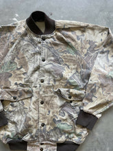 Load image into Gallery viewer, Vintage Realtree Advantage Camo Bomber Jacket (M)