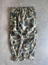 Load image into Gallery viewer, Vintage Duck Camo Pants (XL)