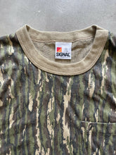 Load image into Gallery viewer, Vintage Realtree Camo T-Shirt (S)