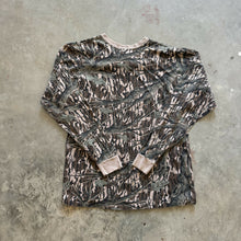 Load image into Gallery viewer, Vintage Mossy Oak Treestand Camo Shirt (M/L)