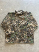 Load image into Gallery viewer, Vintage Realtree Camo Shacket (2XL)