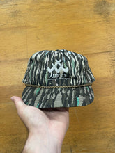 Load image into Gallery viewer, Vintage Camo Rope Hat